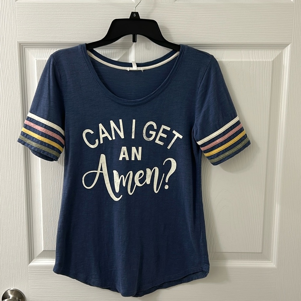 XS Maurice’s Can I Get An Amen short sleeve top